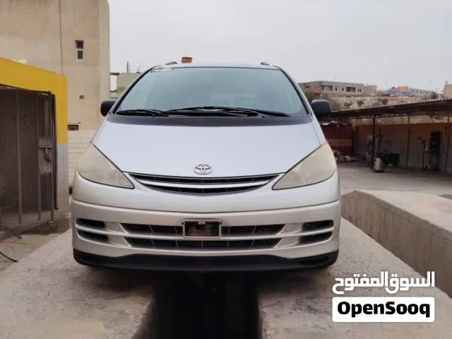 2004 Toyota Previa Limited