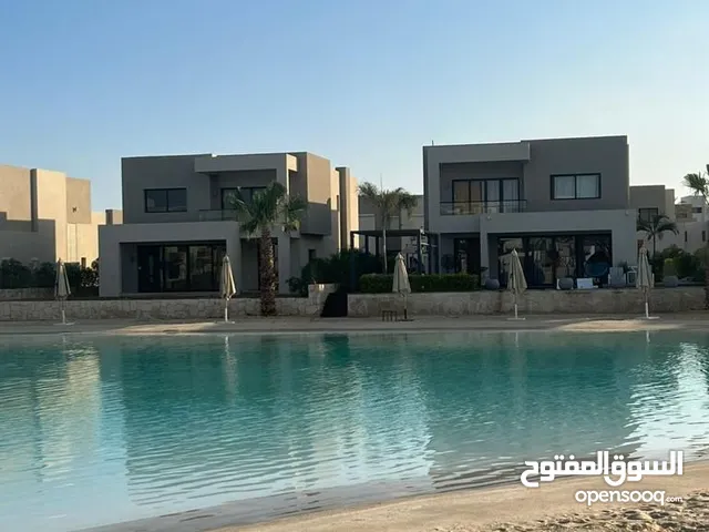 300 m2 5 Bedrooms Villa for Sale in Suez Ain Sokhna