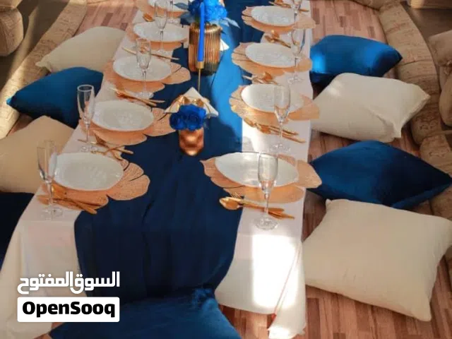 للبيع جلسة خشب أصلي راقية ومتكاملة، مناسبة جدًا لـ: مشاريع تأجير الجلسات