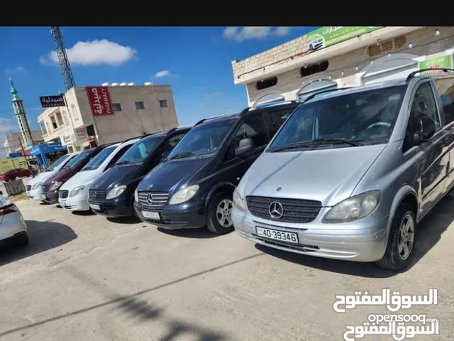 خدمة توصيل من والى المطار والجسور والرحل 8 مقاعد 7 حقائب باصات فان