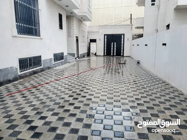 Building for Sale in Sana'a Bayt Baws