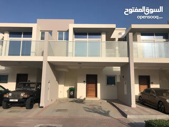 1660 m2 3 Bedrooms Villa for Sale in Dubai Akoya Oxygen