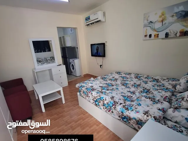 للإيجار استديو وحمام ومطبخ مفروش مدخل خاص في منطقة الخبيصي