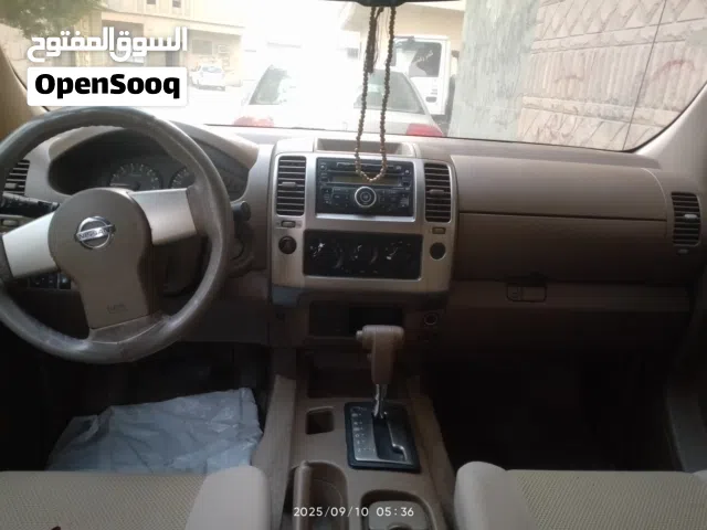 نيسان نافارا -2011