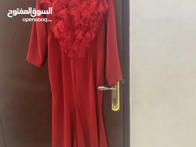 فستان احمر راقي