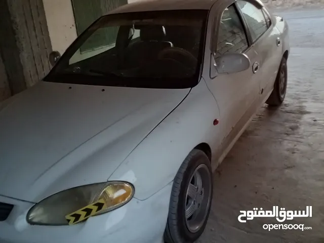 هنداي افانتي. نيو مودلا 2000 السياره منفوضه بلكامل استخدام صاحبها بس