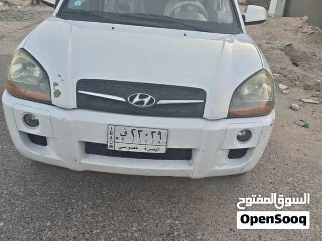 توسان للبيع مديل 2009 بدون حادث سته سلندر  بيها فتحه سقف