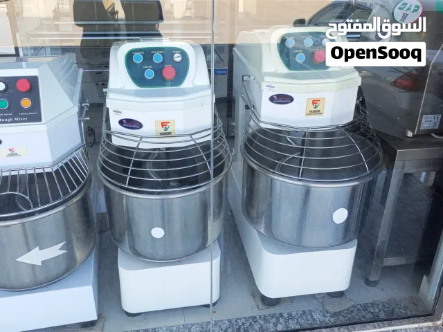 معدات المطابخ وتجهيزات المطاعم والفنادق والمقاهي الجديدة والعملية