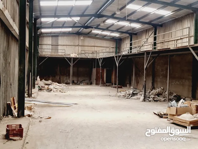 هنجر للأيجار مساحه واسعه مع سده