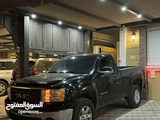 Used GMC Sierra in Kuwait City