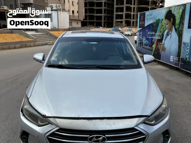 2019 Hyundai Elantra Standard