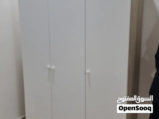 خزانة 3 أبواب من دانوب هوم حالة ممتازة