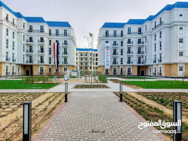 شقة للبيع بالحى اللاتينى بمدينه العلمين الجديده استلام فورى بالتشطيب بالتقسيط على 10 سنوات