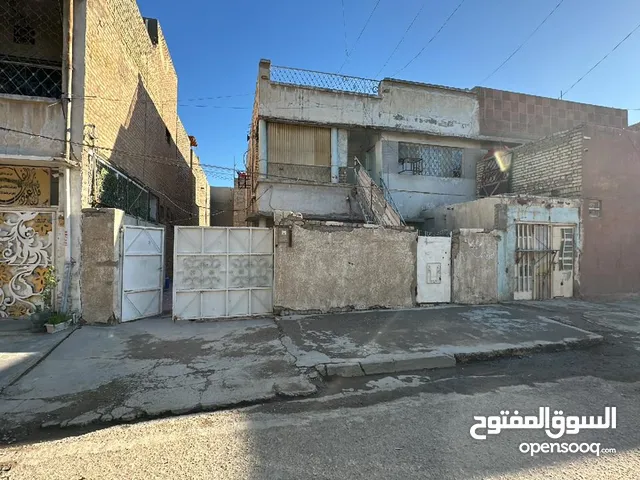 200 m2 More than 6 bedrooms Villa for Sale in Baghdad Kasra