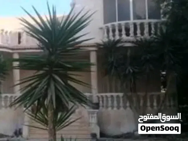 فلا موقع مميز ناصيه 700م حديقه وجرج خاص