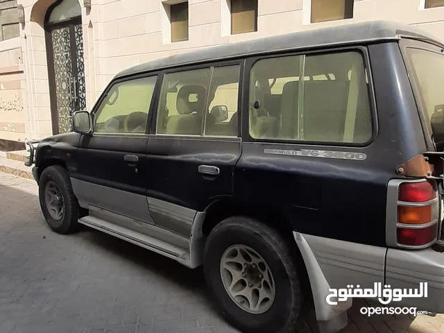 ميتسوبيشي باجيرو للبيع سكراب موديل 2000