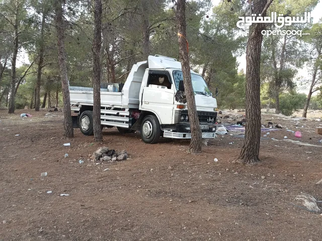 قلاب تويوتا موديل 82 للبيع او للبدل كاش او اقساط مرخص