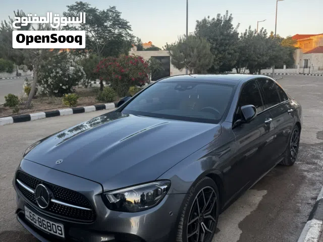 2021 مرسيدس بنز الفئة-E E 200