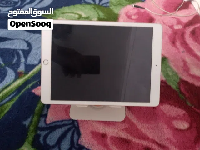 Apple iPad 8 32 GB in Basra