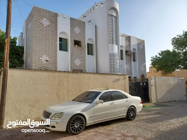 400 m2 More than 6 bedrooms Townhouse for Sale in Muscat Seeb