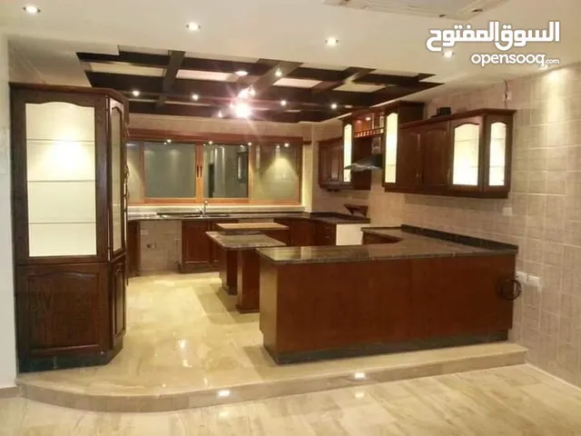 شقة مميزة - الدوار الرابع - 3نوم 1ماستر - 225م - منطقة هادئة ومميزة