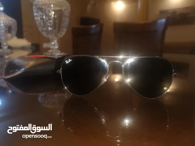 نظارة شمسية ماركة ريبان Ray-Ban أصلية - مستعملة