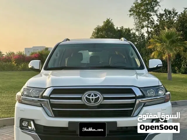 Toyota Land Cruiser GXR Grand Touring