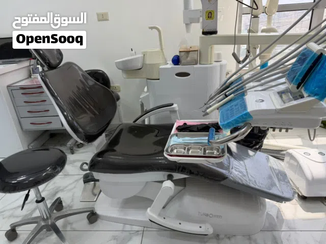 كرسي اسنان وجهاز اشعة ايطالي للبيع