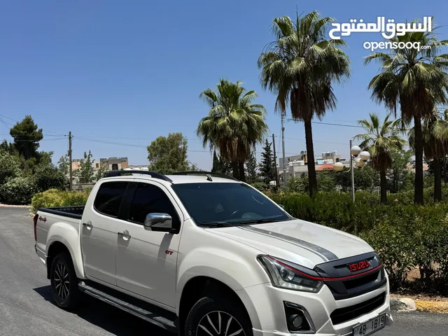 بكب ايسوزو دي ماكس Gt اصلي مديل 2020 فحص كامل لون ابيض لؤلؤي بسعر مغري قابل للبدل