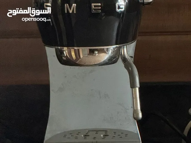 ماكينة قهوه اسبريسو Smeg بستايل الرترو 50s  اقرأ التفاصيل عشان تفهم اكثر تحت