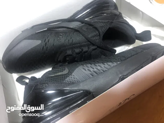 شوز NIKE لون اسود