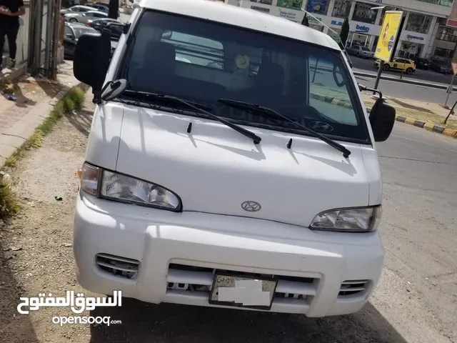 باص هونداي H100 فان 2003