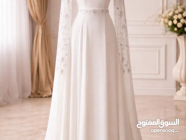 فستان ناعم ابيض طويل اكمام حريم السلطان