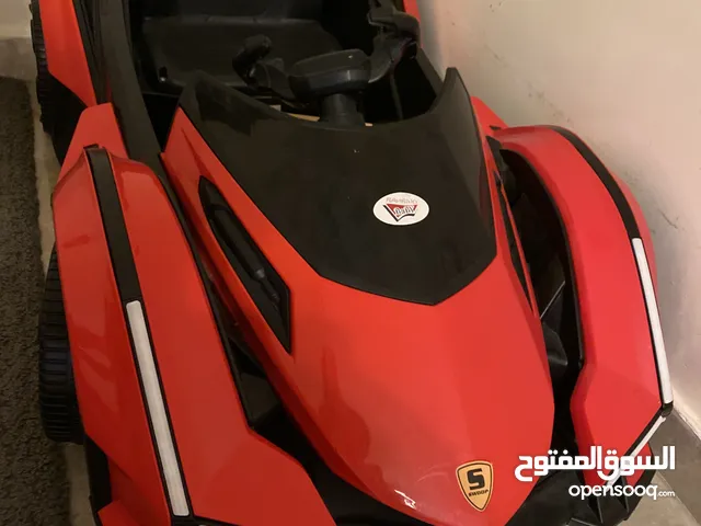 سيارة اطفال للبيع استعمال شهر