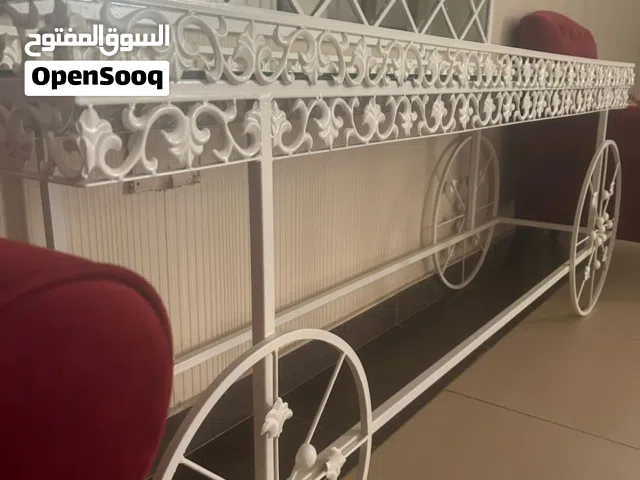 طاوله أنيقة