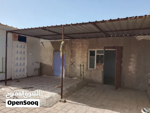 وجبه حديد مستعمل نضيف كرفان ودرج وسقايف