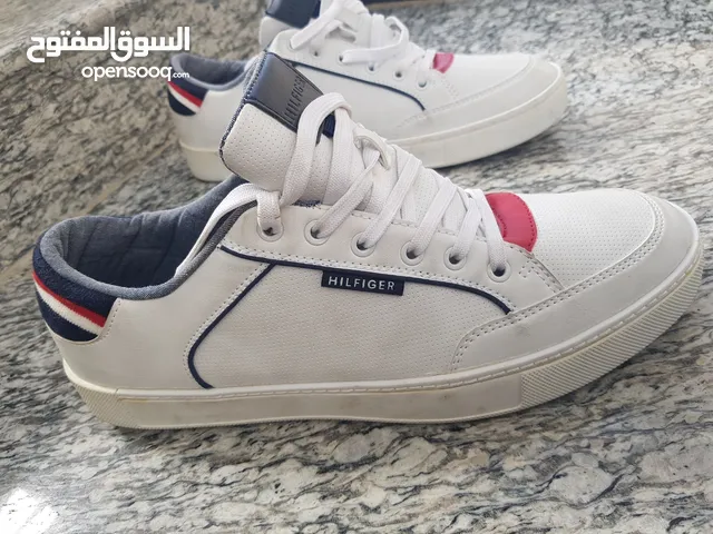 45 Sport Shoes in Baghdad