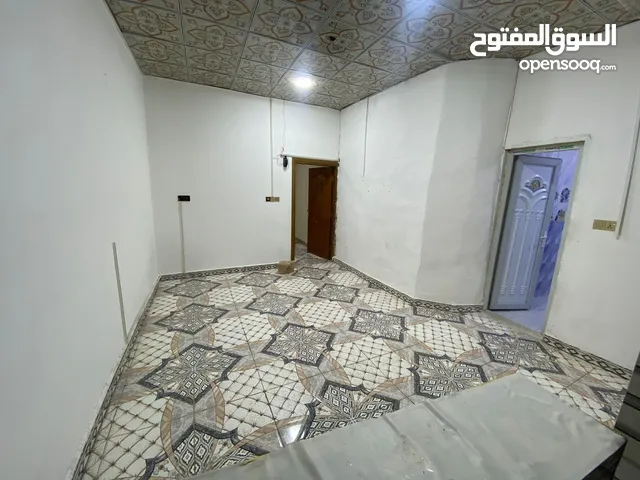 200m2 1 Bedroom Apartments for Rent in Basra Muhandiseen