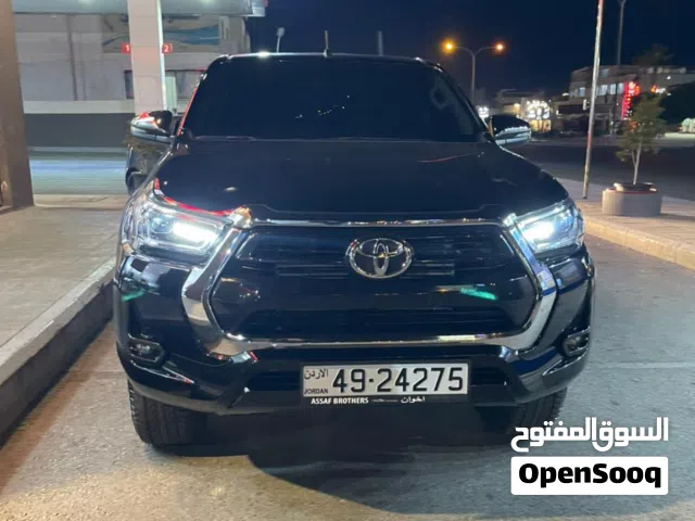 2024 Toyota Hilux Standard