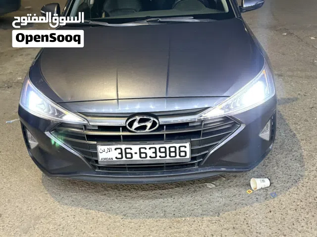 2019 هيونداي افانتي Limited