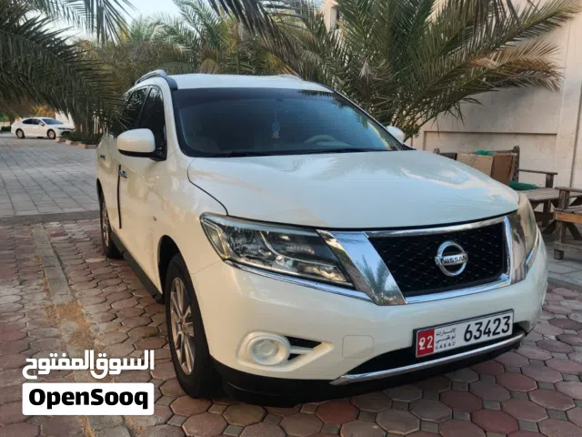 2015 نيسان باثفايندر SV