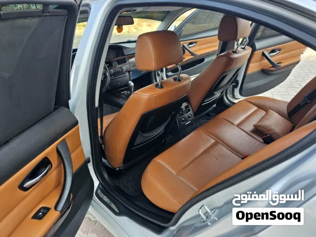 2010 بي ام دبليو الفئة 3 325Li
