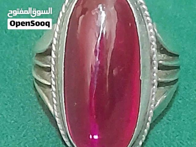 خاتم فضة بحجر ياقوت أحمر مميز