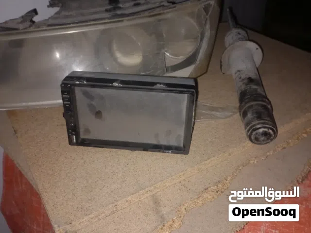 شاشة ممتازة كل شي شغال