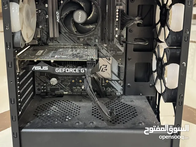 كمبيوتر جيمنج مع السيت اب كامل gaming pc