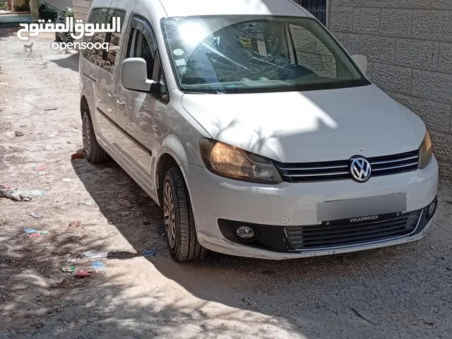 فولكسفاجن كادي 2015