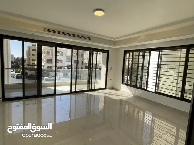 17000 m2 4 Bedrooms Apartments for Rent in Amman Deir Ghbar