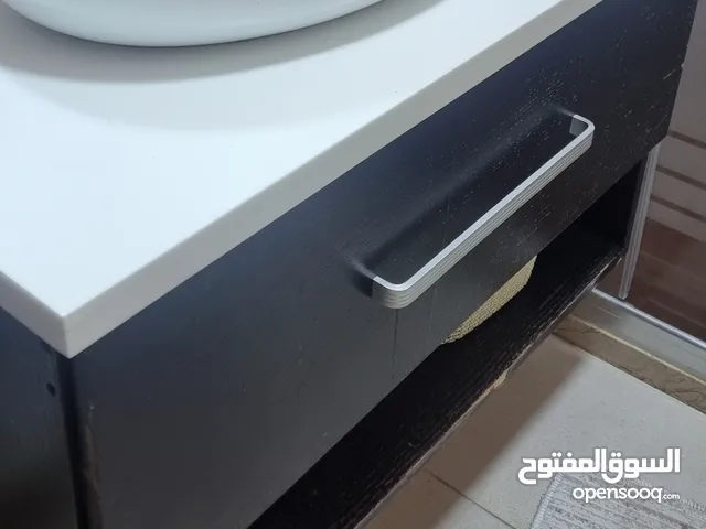 مغسله جرن مع خزانه بحاجة صيانه 90*48