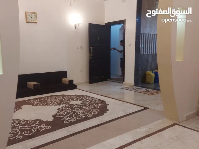 170 m2 2 Bedrooms Apartments for Rent in Benghazi Al Hada'iq