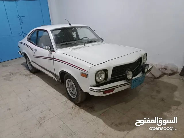 سيارة مازدا 808